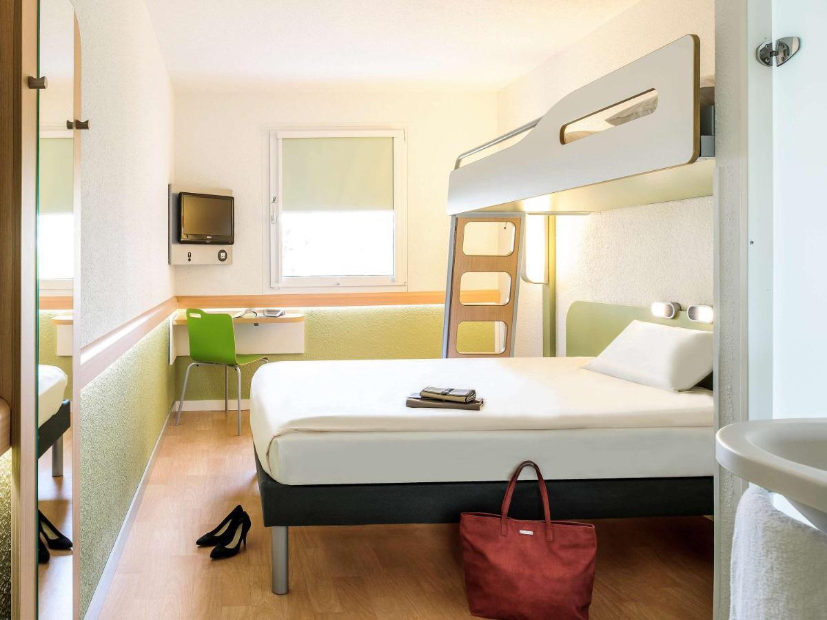 Ibis Budget Stains - Saint Denis - Universite Luaran gambar