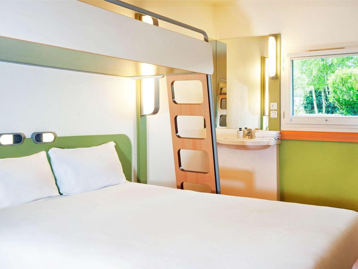 Ibis Budget Stains - Saint Denis - Universite Luaran gambar